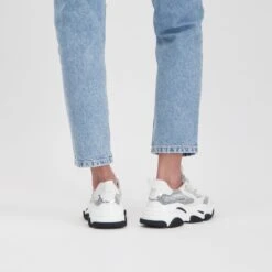 Steve Madden Possession E Trainer Silver White -Steve Madden Shop SM11001910 04005 04D 14 1289b90c 0ef7 44db 8cbd f0765b71071c